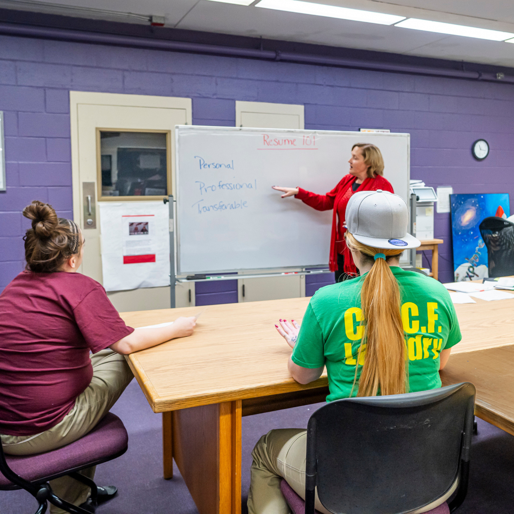 VWW Staff member teaches a resume workshop to incarcerated women at CRCF