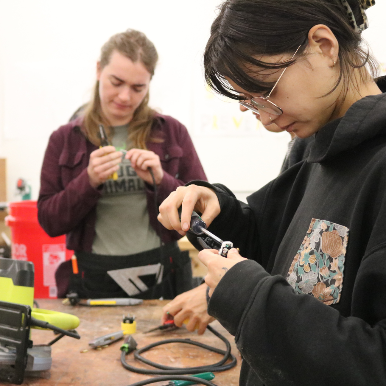 Trailblazers participants rewire electrical cords